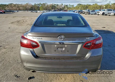 2017 Nissan Altima 2.5 z USA, uszkodzony, nr VIN 1N4AL3AP9HC149693